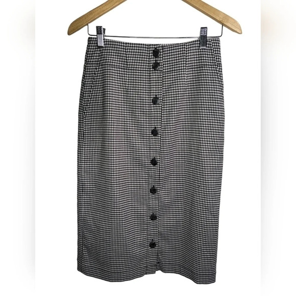 Chelsea 28 Black & White Checkered Pencil Button-Up Skirt | Size XS - Picture 10 of 14